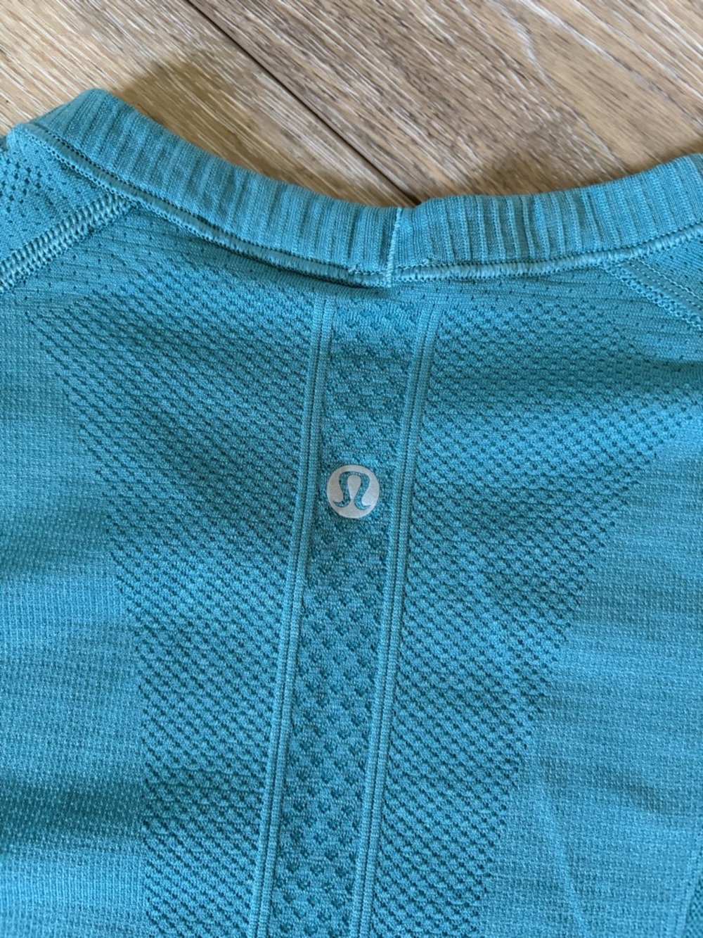 Lululemon Swiftly Tech Long Sleeve Crew - Picture 3 of 6